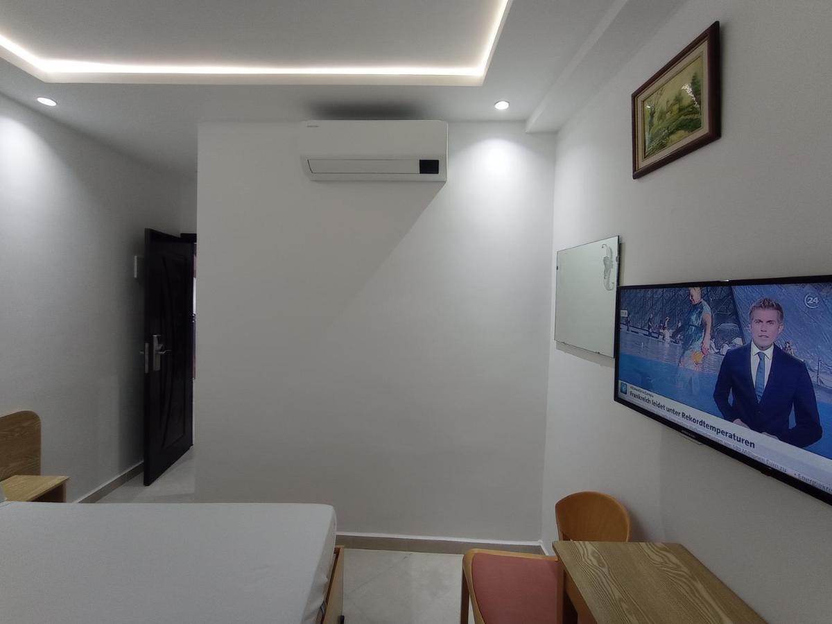 Hotel Castiya M'dik Luaran gambar