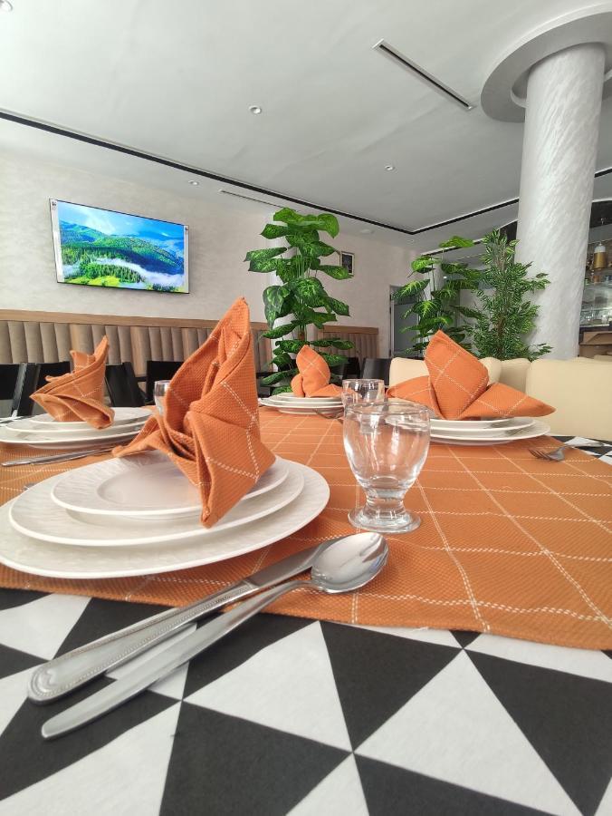 Hotel Castiya M'dik Luaran gambar