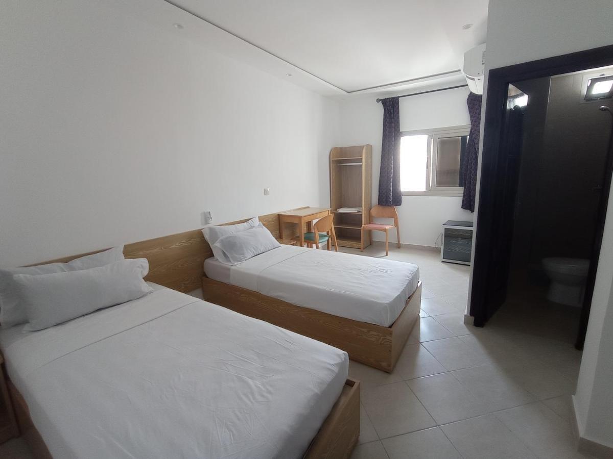 Hotel Castiya M'dik Luaran gambar