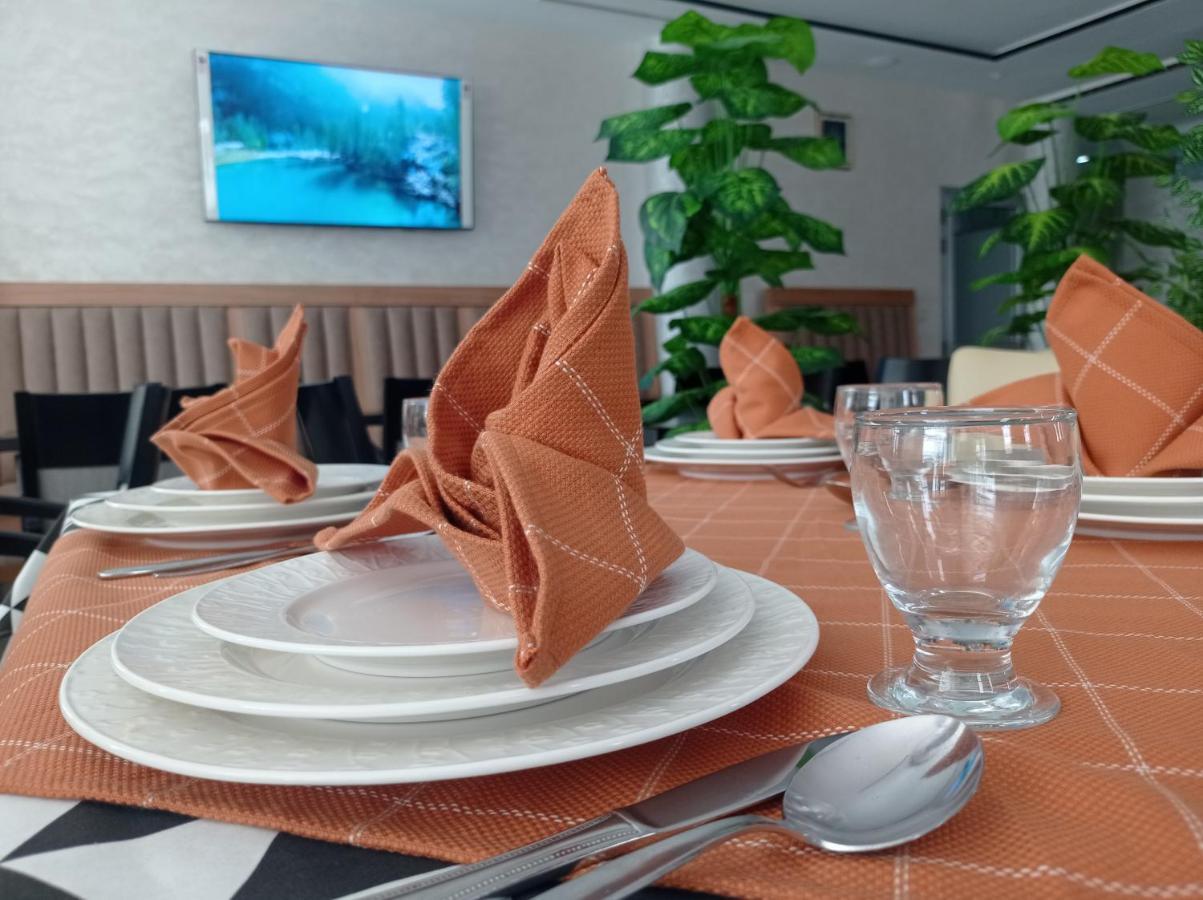 Hotel Castiya M'dik Luaran gambar